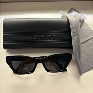 DIOR MIDNIGHT B1I BLACK BUTTERFLY SUNGLASSES